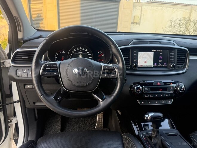 Kia Sorento-18