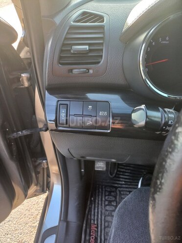 Kia Sorento-12