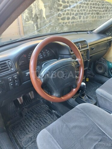 Opel Vectra-7