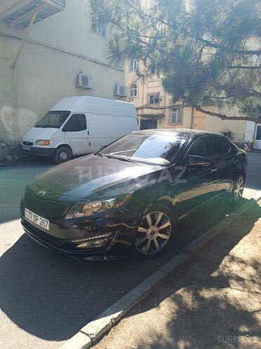 Kia Optima-4