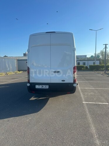 Ford Transit-2