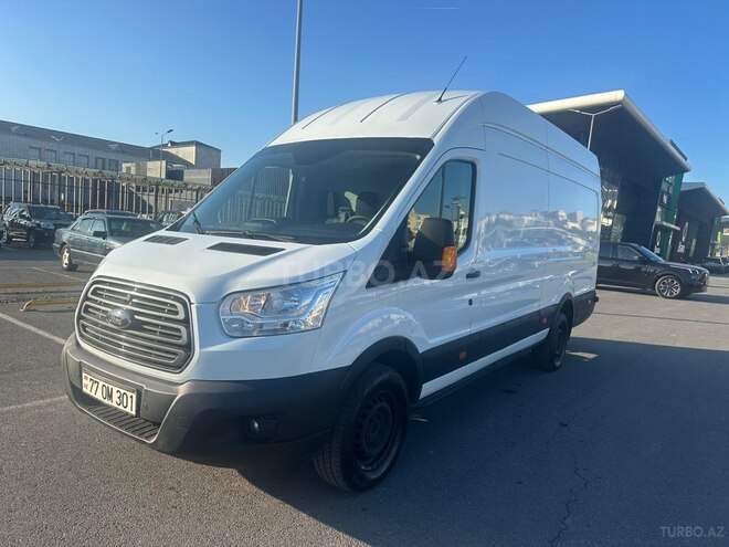 Ford Transit-6