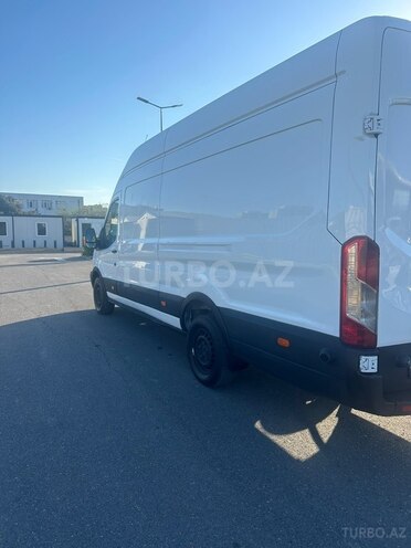 Ford Transit-4