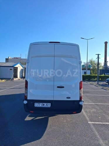Ford Transit-21