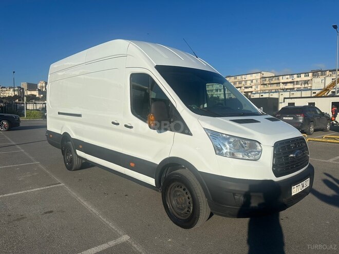 Ford Transit-7