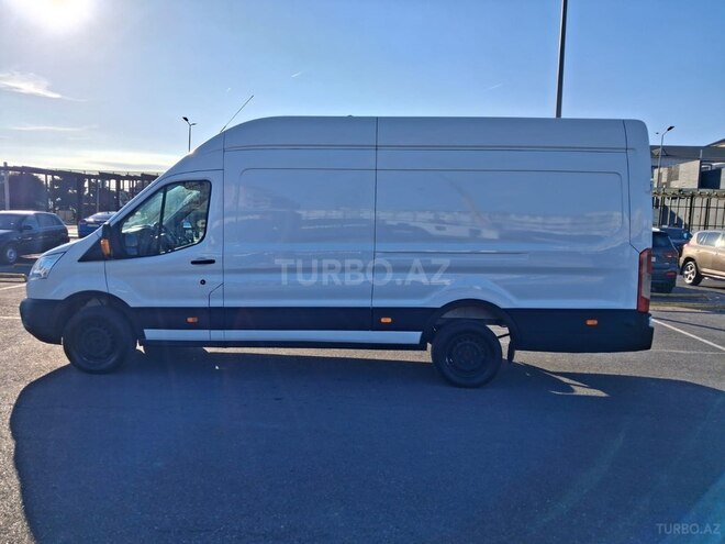 Ford Transit-20
