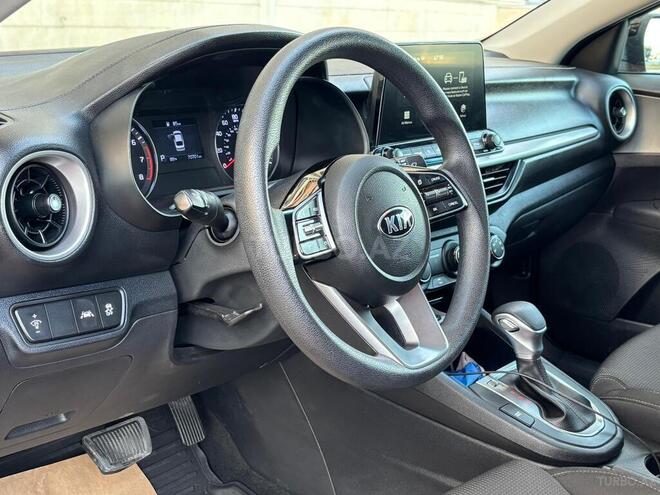 Kia Forte-13