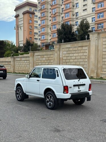 LADA (VAZ) Niva-6