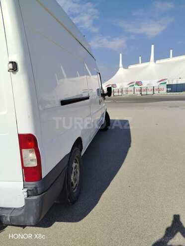Ford Transit-7
