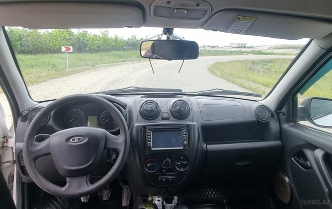 LADA (VAZ) Granta-8
