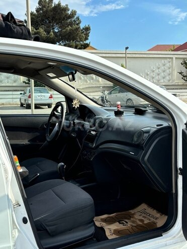 Chevrolet Aveo-4