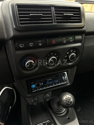 LADA (VAZ) Niva-11