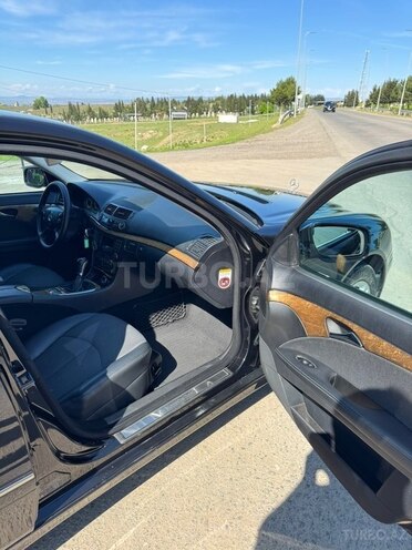 Mercedes E 220-9