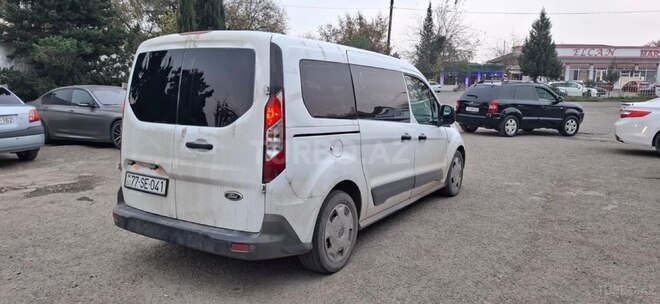 Ford Tourneo Connect-4