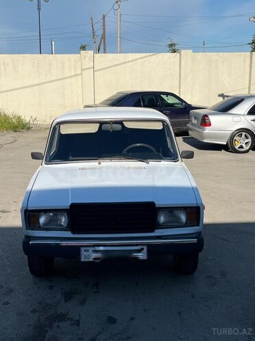 LADA (VAZ) 2107-1