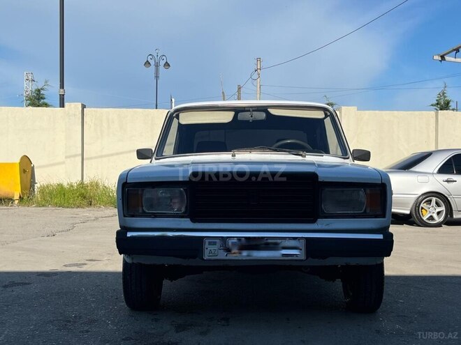LADA (VAZ) 2107-2