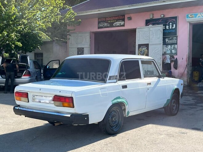 LADA (VAZ) 2107-5