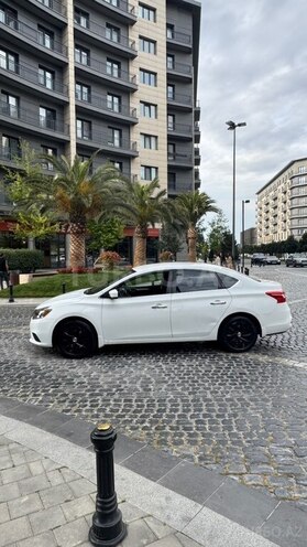 Nissan Sentra-4
