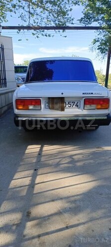 LADA (VAZ) 2107-2