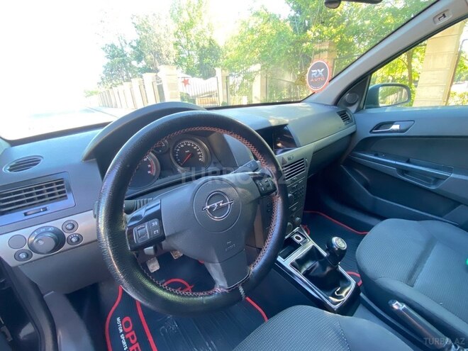 Opel Astra-12