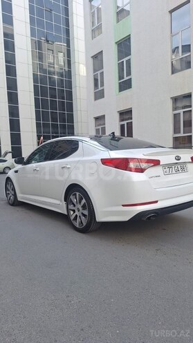 Kia Optima-4
