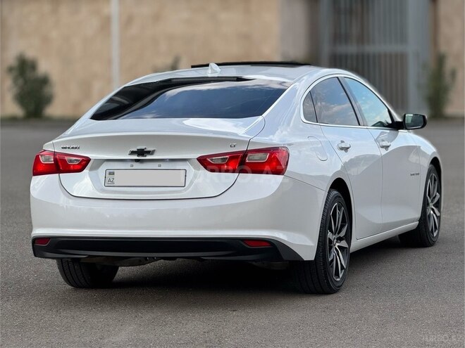 Chevrolet Malibu-9