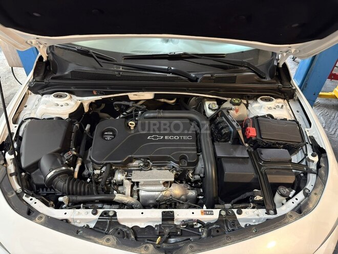 Chevrolet Malibu-21