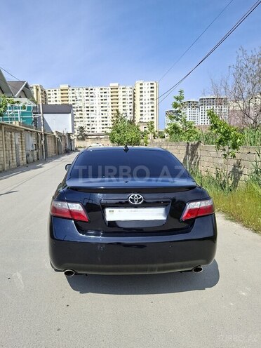 Toyota Camry-5
