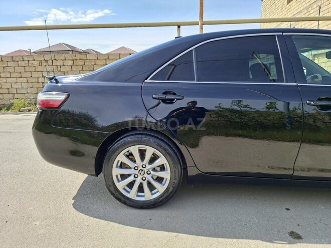 Toyota Camry-6