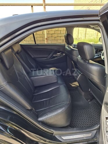 Toyota Camry-7