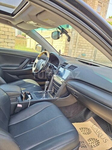 Toyota Camry-10