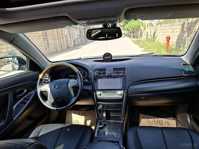 Toyota Camry-9