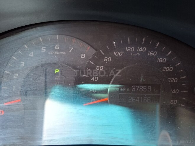 Toyota Camry-13