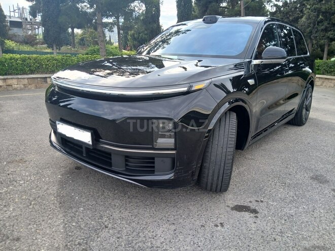 Li Auto L9-3