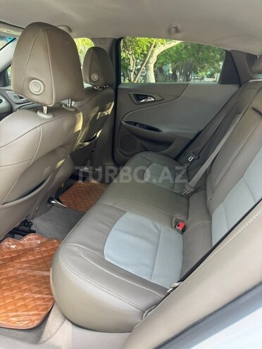 Chevrolet Malibu-15