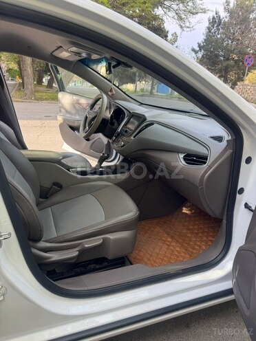 Chevrolet Malibu-19