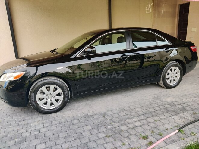 Toyota Camry-5