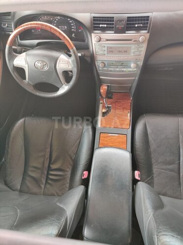 Toyota Camry-8