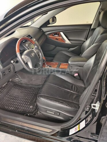Toyota Camry-10