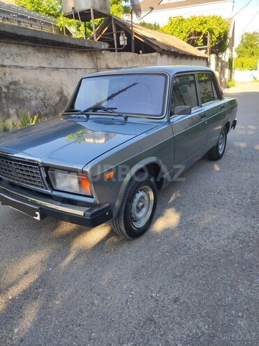 LADA (VAZ) 2107-2