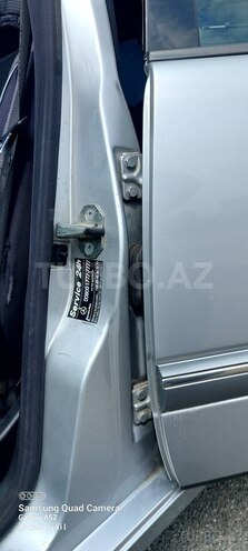 Mercedes E 240-14