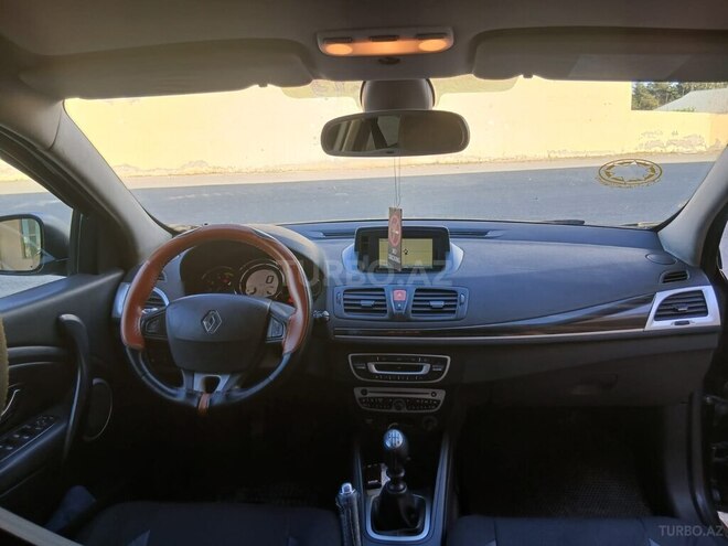 Renault Megane-10