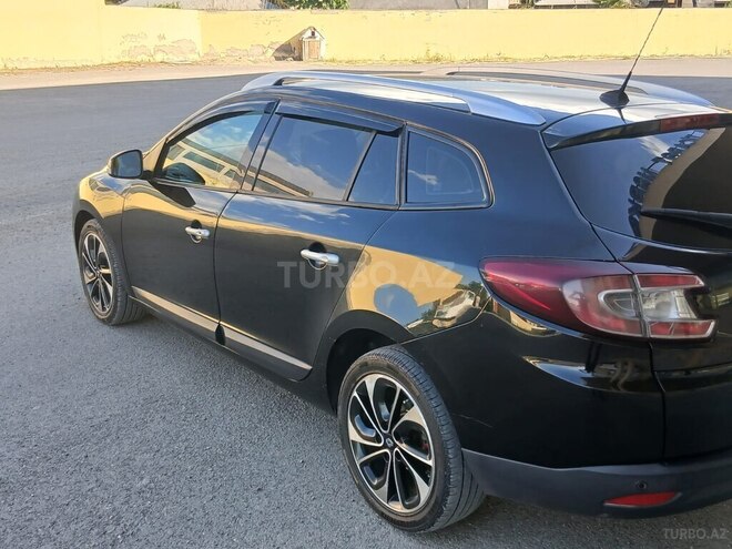 Renault Megane-12