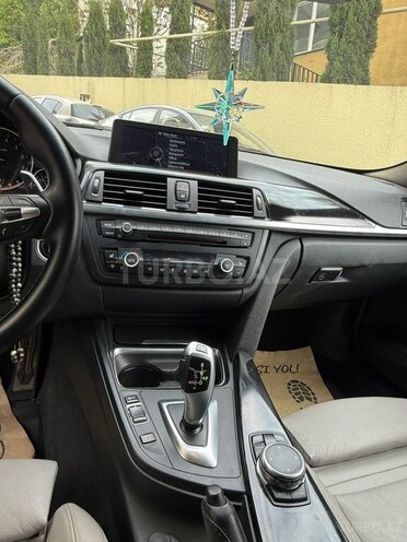 BMW 330-10