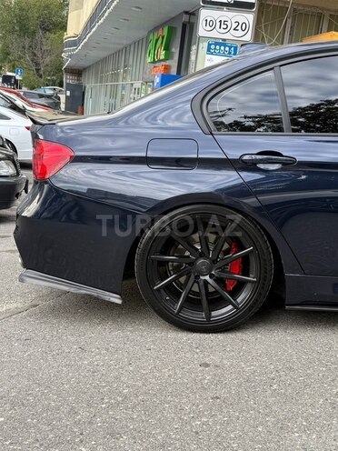 BMW 330-15