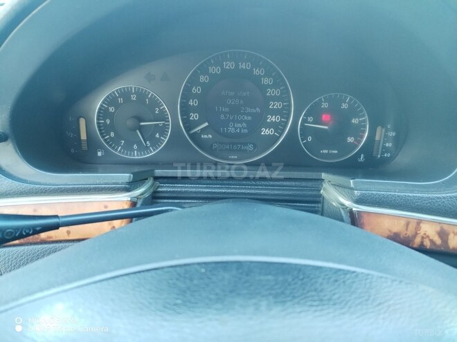 Mercedes E 220-4