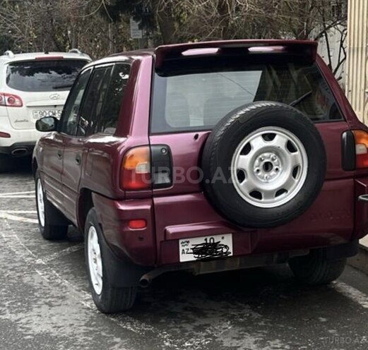 Toyota RAV4-4