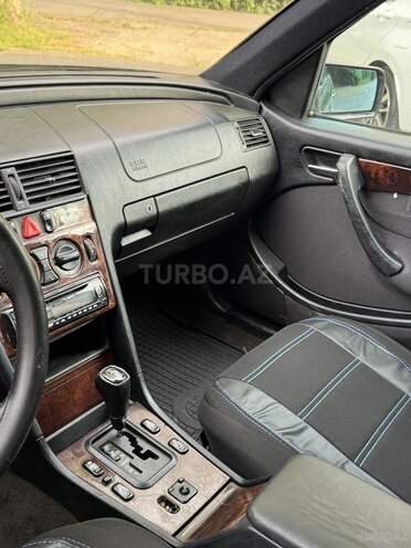 Mercedes C 180-2