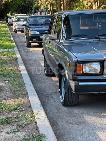 LADA (VAZ) 2107-4