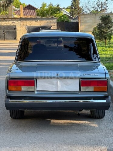 LADA (VAZ) 2107-2